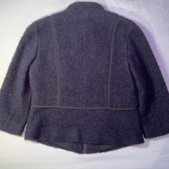 Classiques Entier unique, tailored navy blazer with black trim XS - Picture 13 of 16